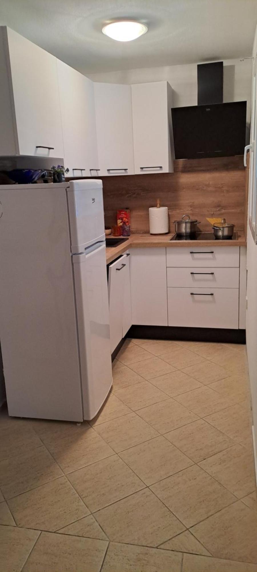 Apartmani Mersol 宁 外观 照片