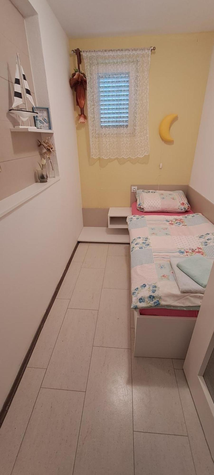 Apartmani Mersol 宁 外观 照片